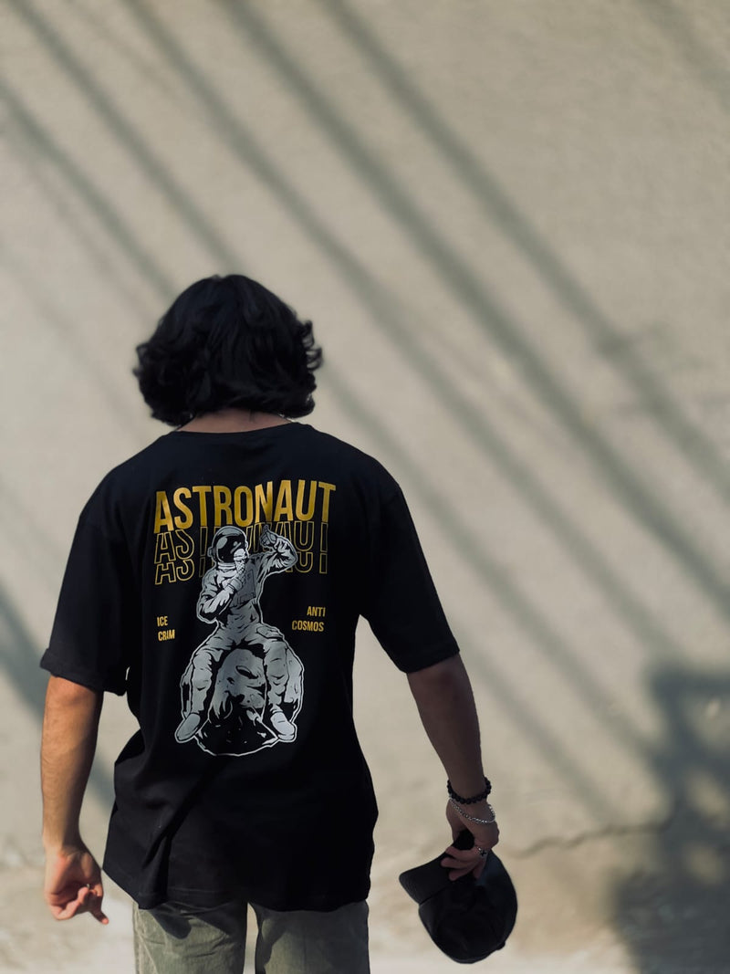 Astronaut - Oversized Tee